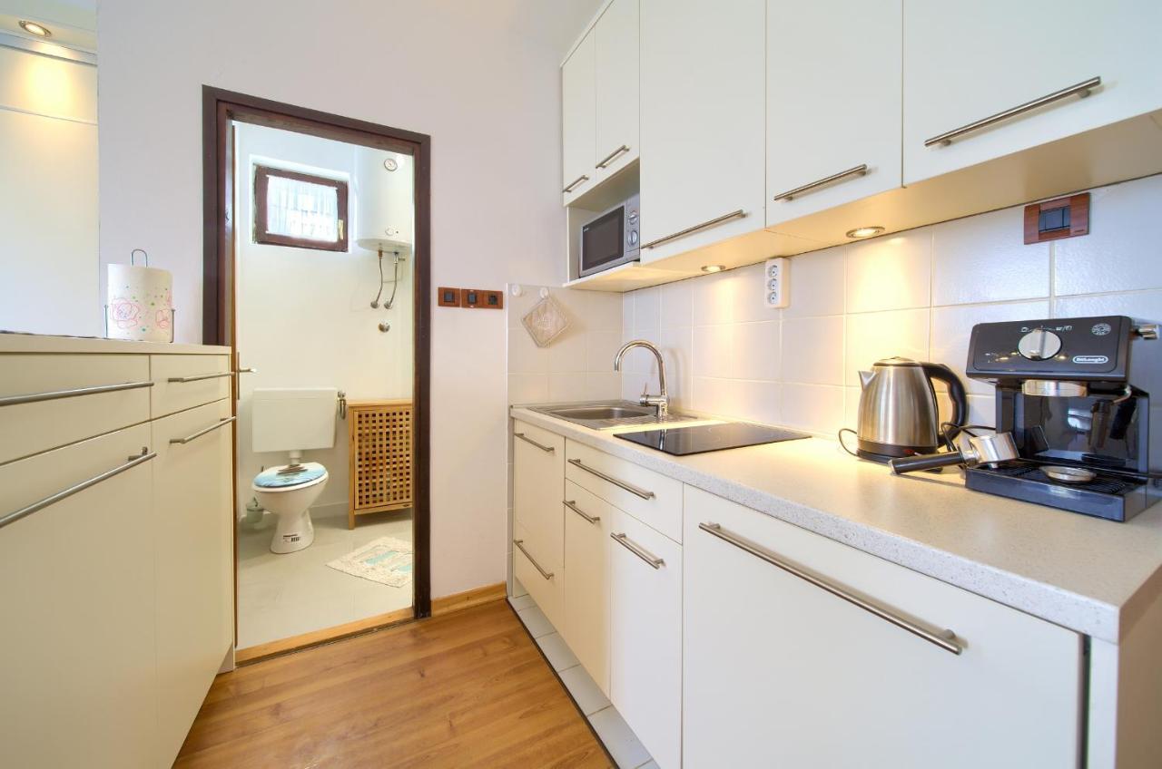 Studio Apartment Vesna Krk Town Eksteriør bilde