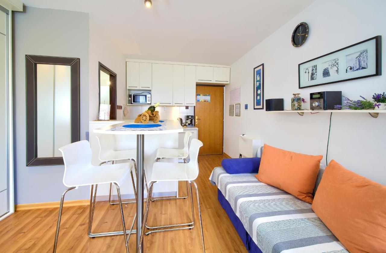 Studio Apartment Vesna Krk Town Eksteriør bilde