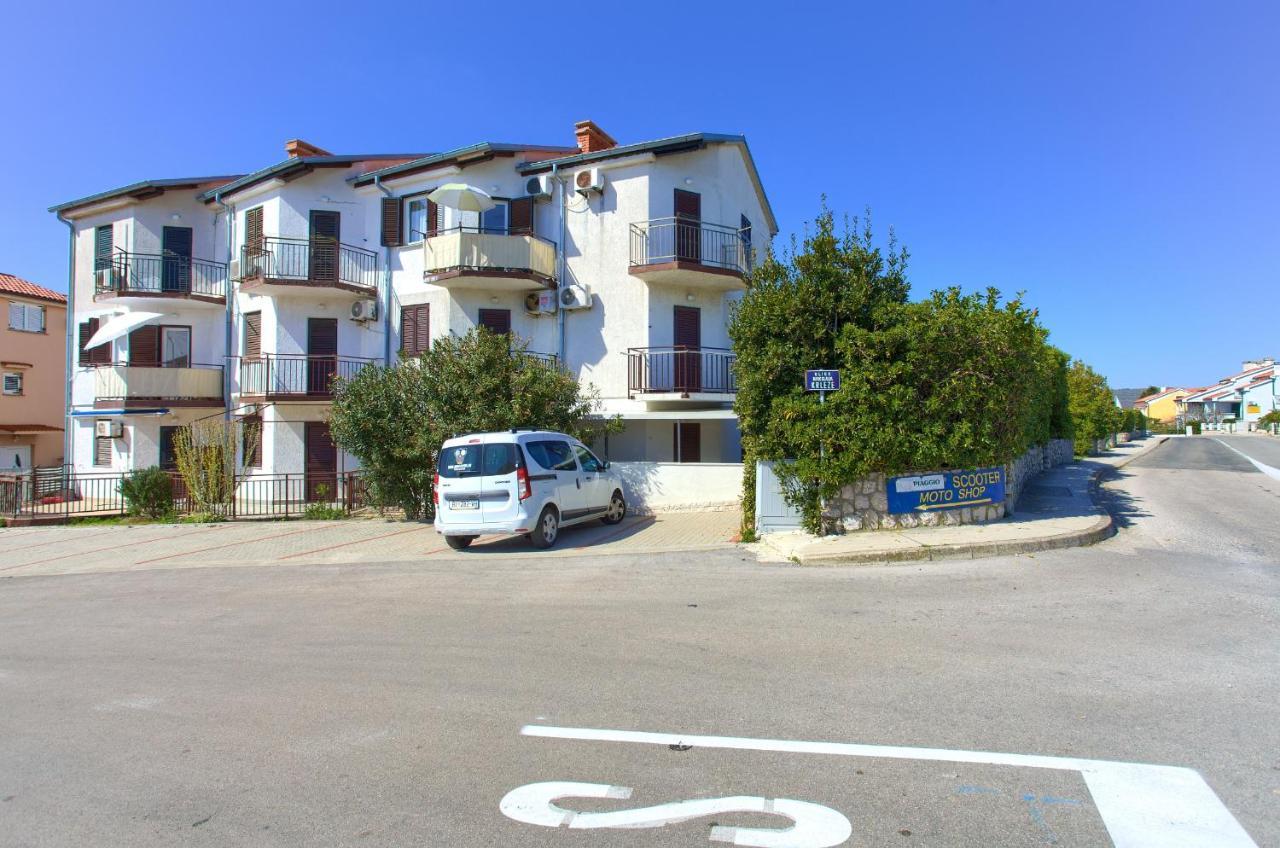 Studio Apartment Vesna Krk Town Eksteriør bilde