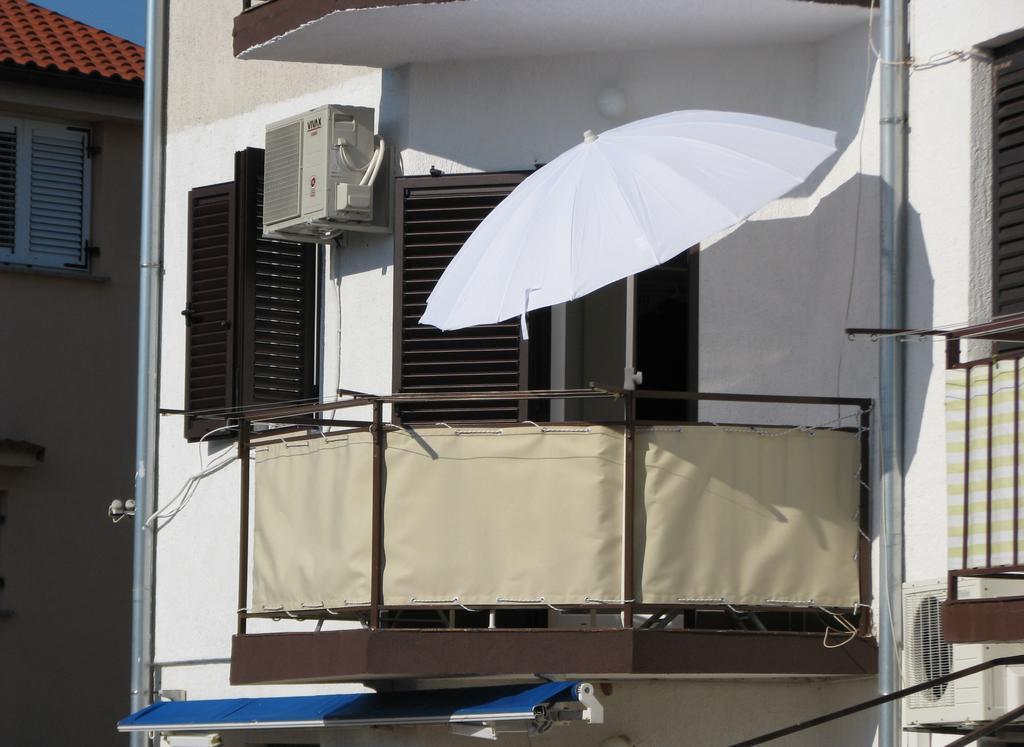 Studio Apartment Vesna Krk Town Rom bilde